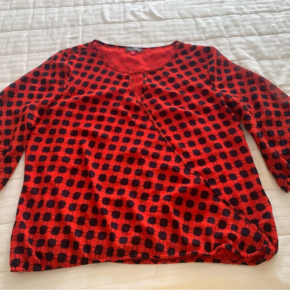 Vince Camuto Polka Dot Prep Faux Wrap V-neck Blouse Red Navy Blue Medium - Picture 9 of 16